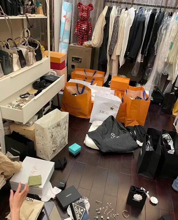 怀化回收顶奢鞋服